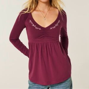 Hollister Mulberry size medium New with tags Long-Sleeve Pinch Bust Babydoll Top